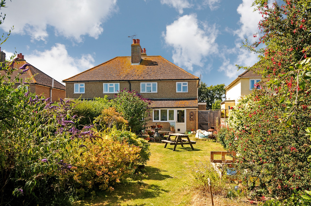 Property for Sale, West Wittering 9 Malthouse Cottages Baileys